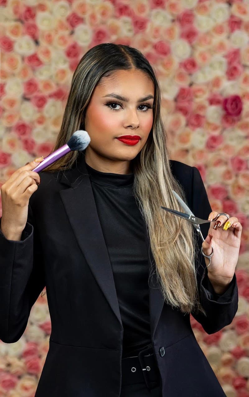 Janeidy Makeup Artist & Hairstylist cover