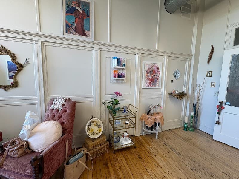 Alyssa Haley | born and bred salon/studio cover