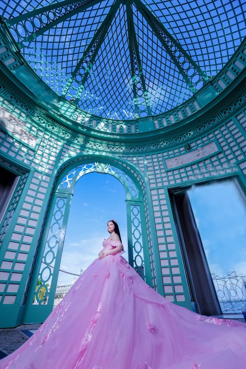 Photographers in Miami cover