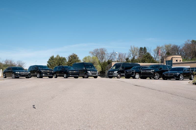 Ravands Private Rides LLC cover