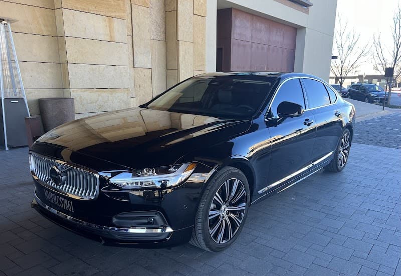 Elegance Limousines & Black Car Services cover