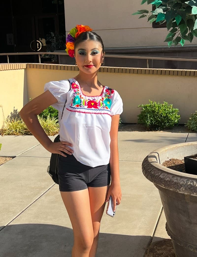 Ballet Folklorico Raices Mexicanas de Maria Valdovinos cover