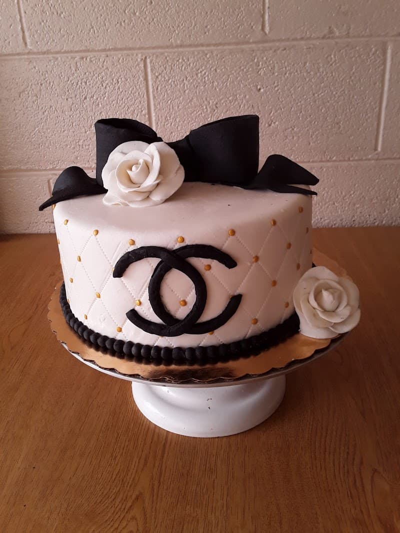 Royal Deli & Bakery cover