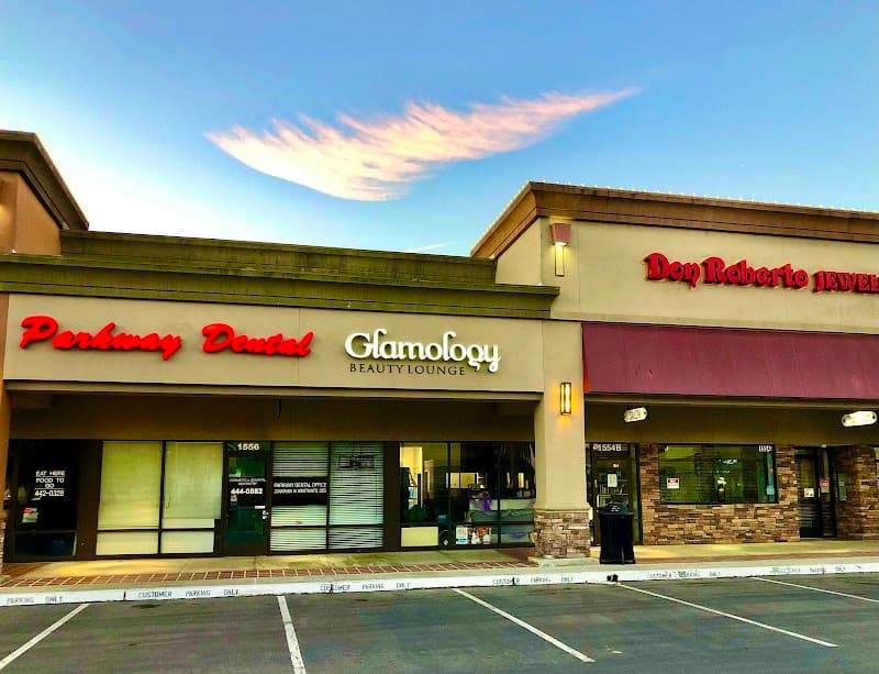 Glamology Beauty Lounge cover