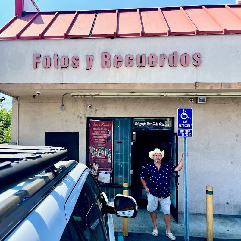 Foto Y Recuerdos cover