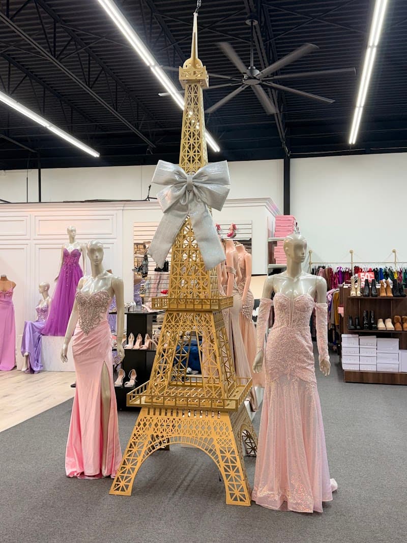 Alondra's Fashion Boutique cover