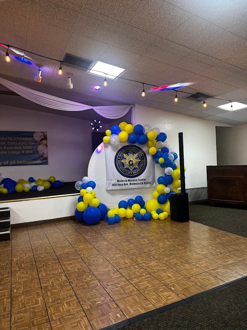 HM Entertainment cover