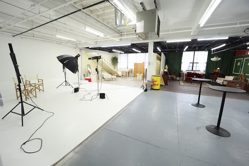 DIANOR STUDIOS cover