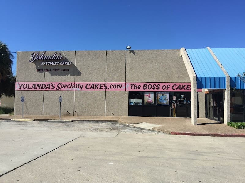 Yolanda's Specialty Cakes & Ubee by Yolanda's cover