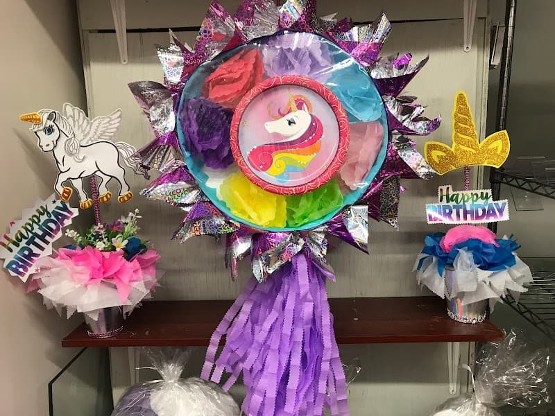 Cecy’s Decoraciones cover