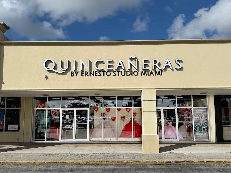QUINCEAÑERAS By Ernesto Studio Miami cover