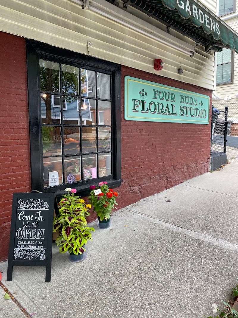 Four Buds Floral Studio cover