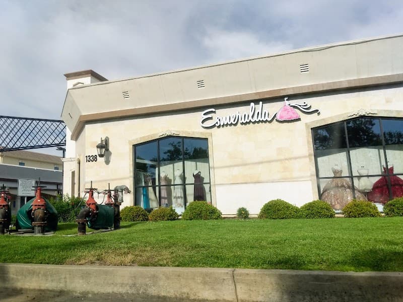 Esmeralda Quinceaneras cover