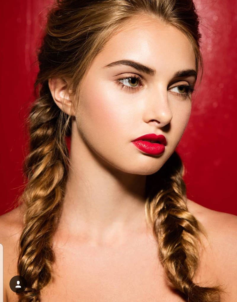 Sherita Leslie Makeup and Hair Artist cover