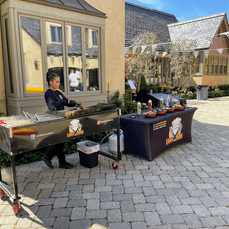 Lua's Tacos Catering cover