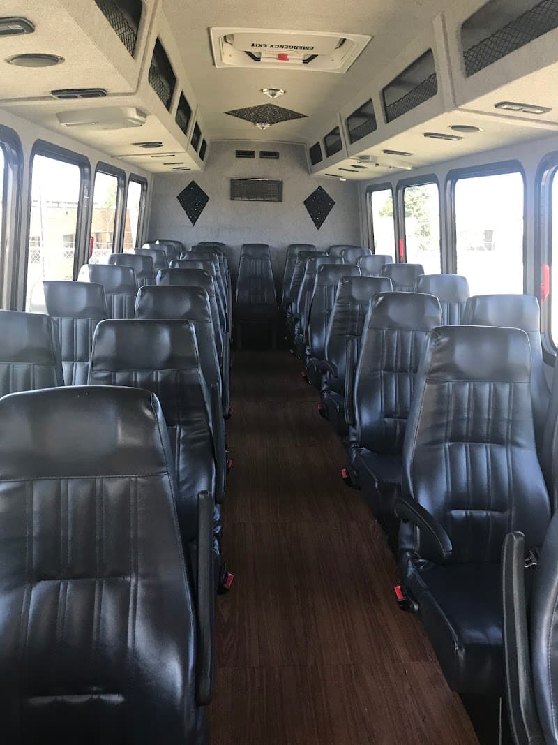 Custom Limousine Service cover