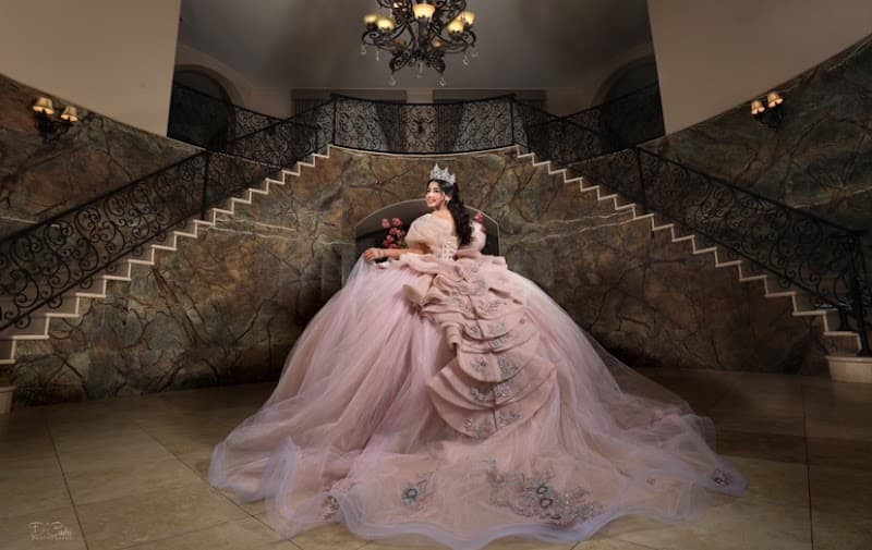 La Bonita Boutique cover