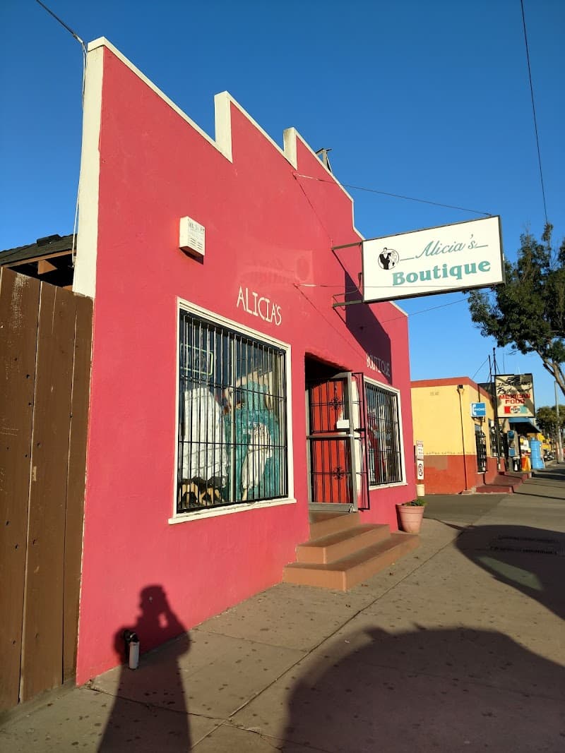 Alicia's Boutique cover