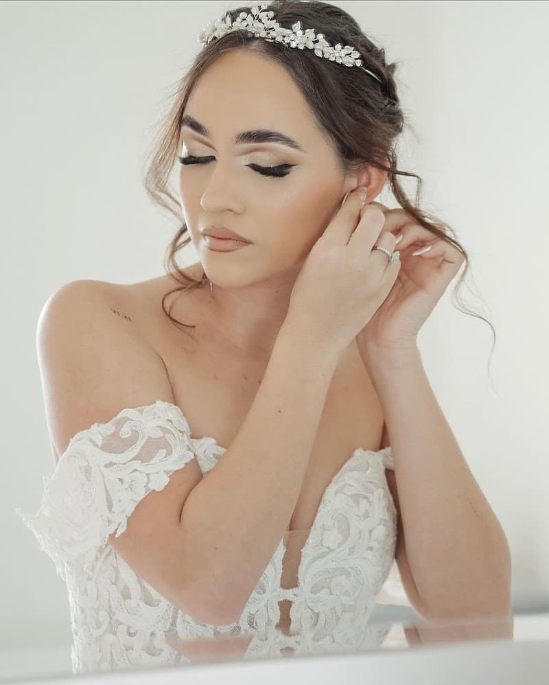Beauty by Isela cover
