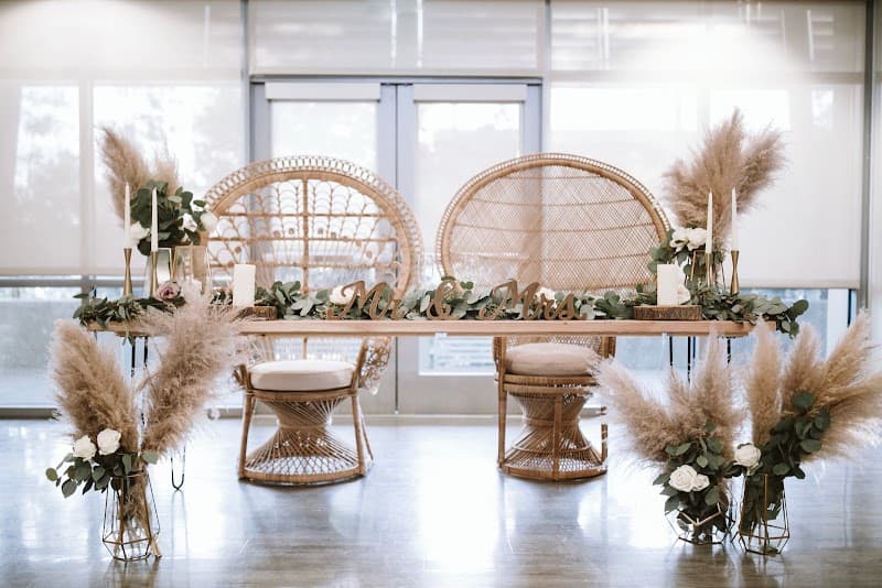 A La Mode Collections cover